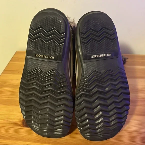 Sorel Joan of Arctic Winter Boots - Picture 5 of 5